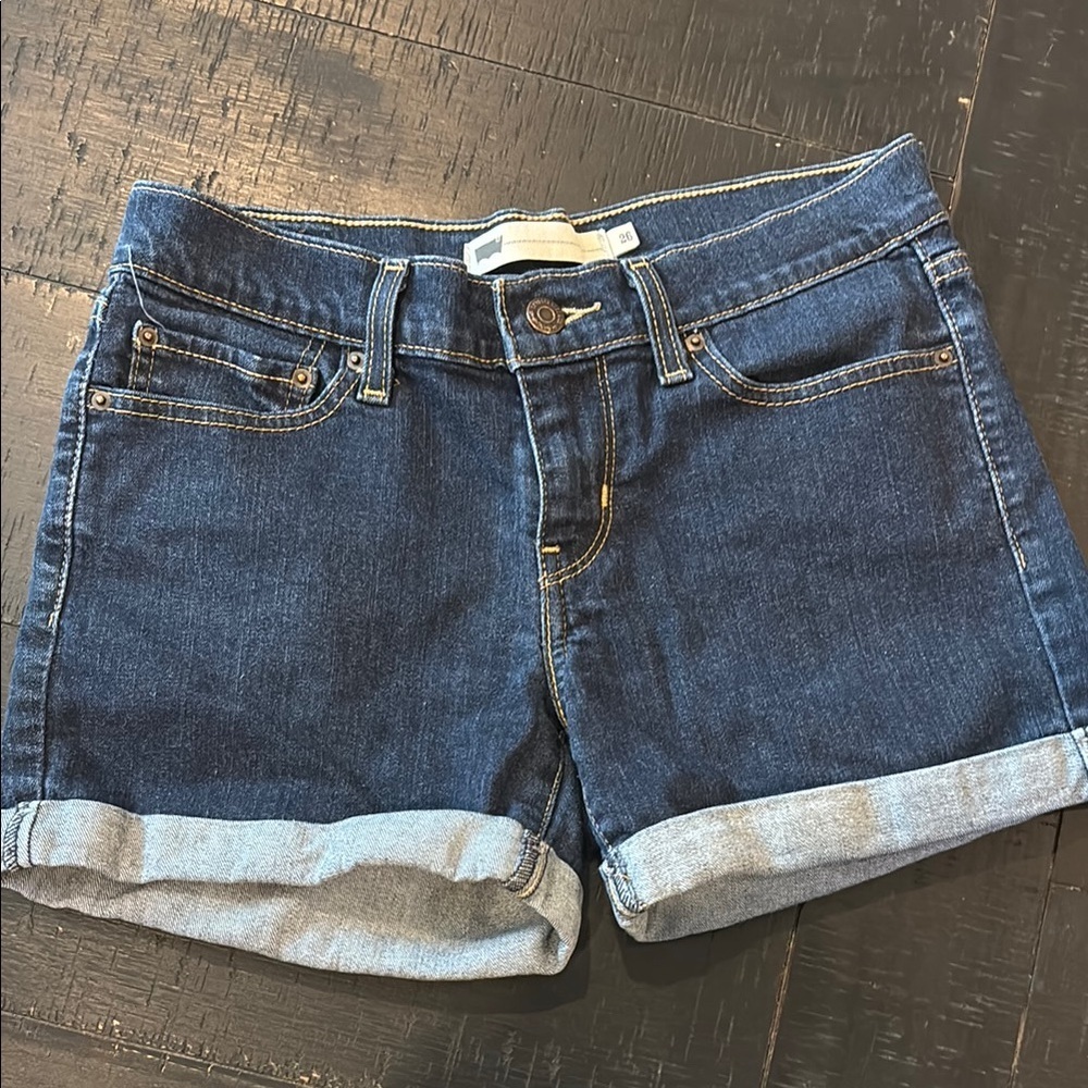 Levi’s Roll Seam Dark Wash Classic Denim Jean Shorts Size 26